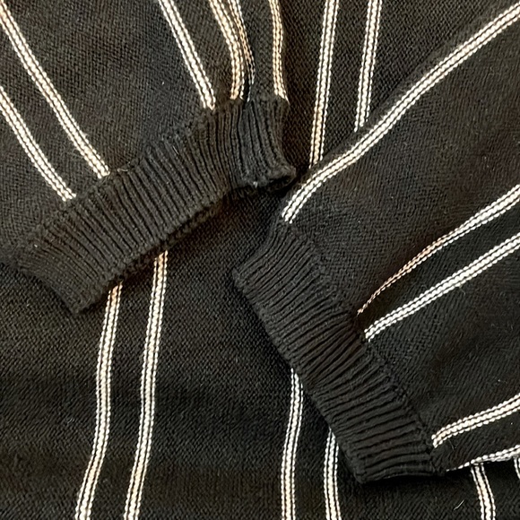 Club Monaco Men’s Sweater Size Medium - Picture 5 of 5